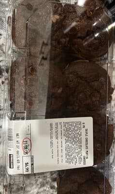 TRIPLE CHOCOLATE MUFFIN