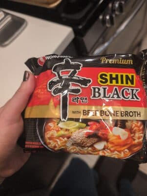 SHIN RAMYUN BLACK with Beef Bone Broth